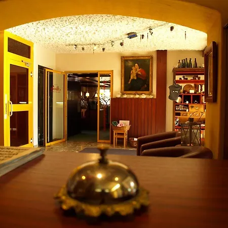 Aloisia, Garni 3* マリアプファル